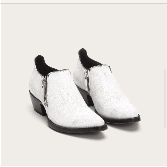 Frye White Crackle Leather Shootie 95 